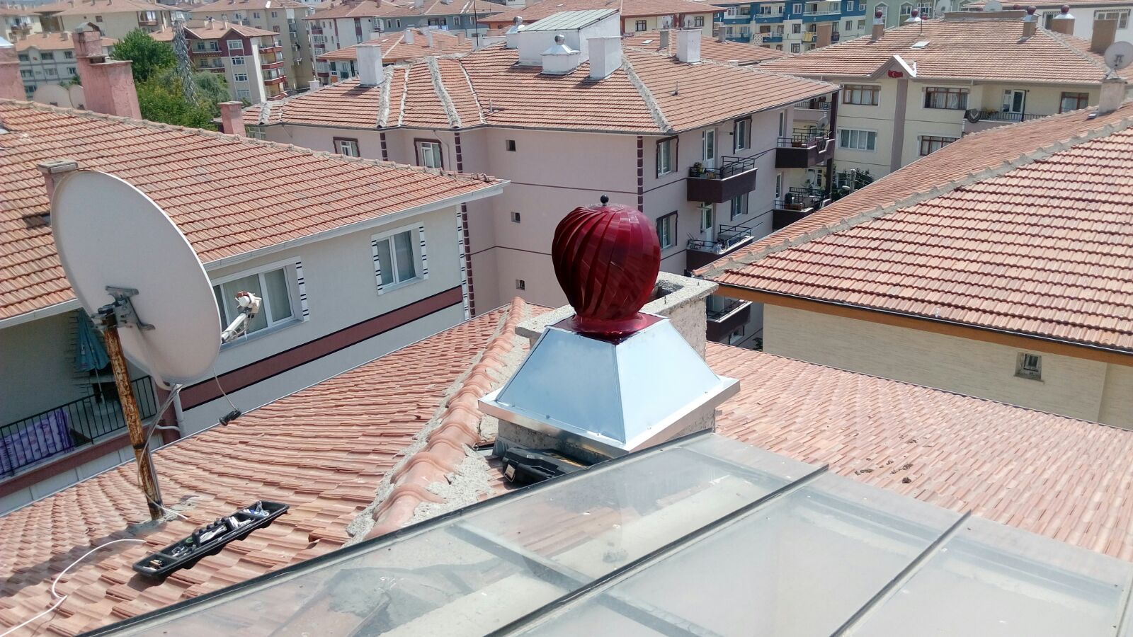   Ankara havalandırma sistemleri kenet çatı davlumbaz baca rüzgar gülü davlumbaz ostim imalat montaj havalandırma sistemleri kenet çatı davlumbaz baca rüzgar gülü davlumbaz ostim imalat montaj eryaman rüzgar gülü davlumbaz ostim imalat 0549 549 76 09